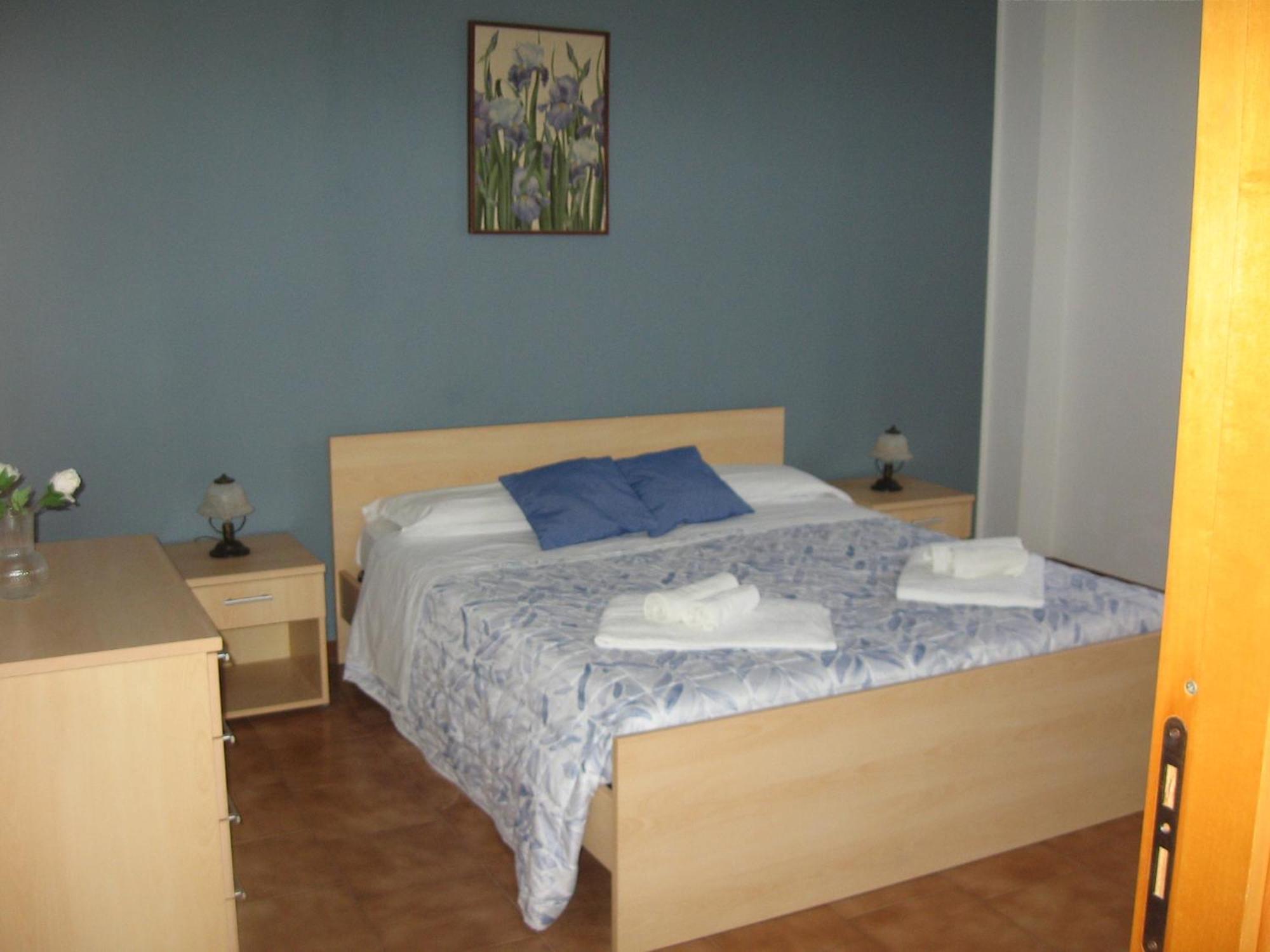 Nino'S Apartments Джардини-Наксос Экстерьер фото