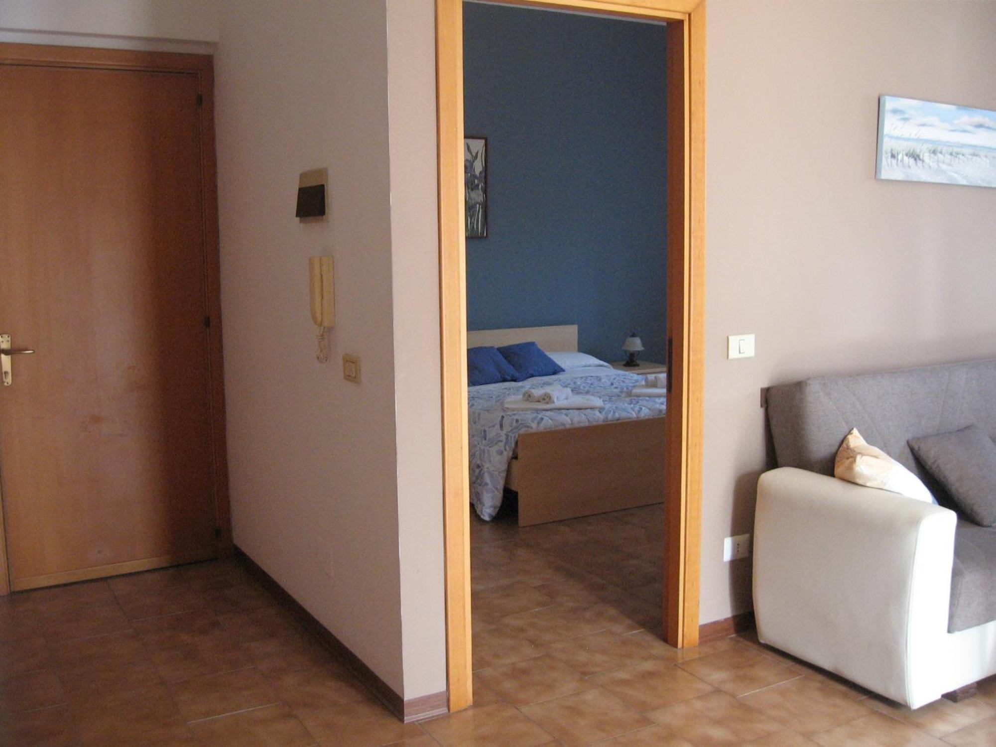 Nino'S Apartments Джардини-Наксос Экстерьер фото